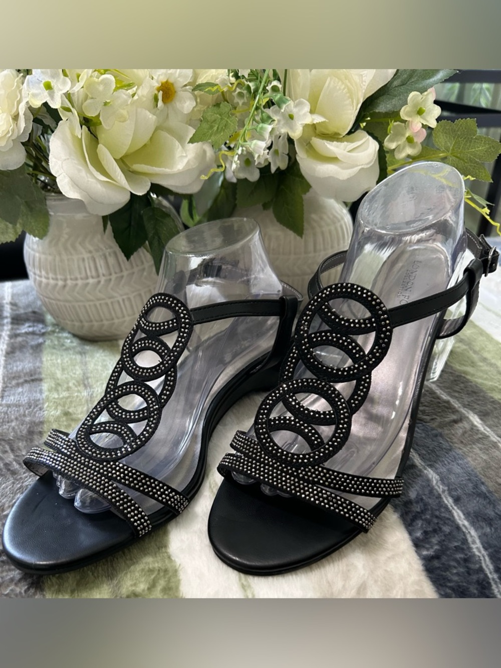 NWOT London Fog Black Dress Sandals with Crystal Circle Straps Size 11M